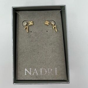 Nadri 4 Leaf Clover & 7 earrings Gold Color 2 sets of earrings